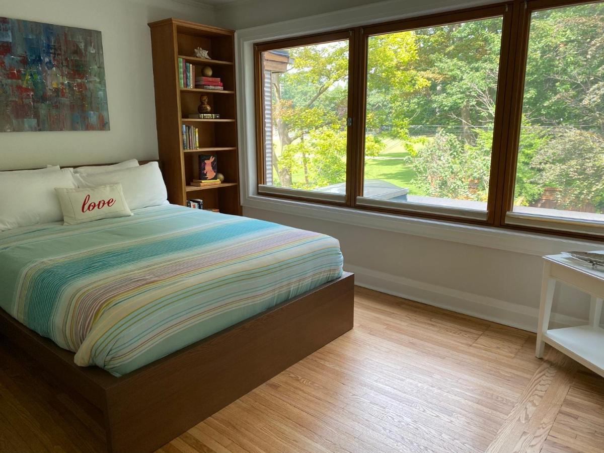 Superb Beach Home:Heated Pool-Hot Tub Open 365Days Toronto Exteriör bild