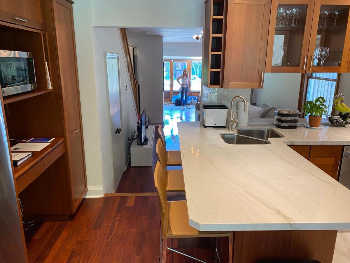 Superb Beach Home:Heated Pool-Hot Tub Open 365Days Toronto Exteriör bild