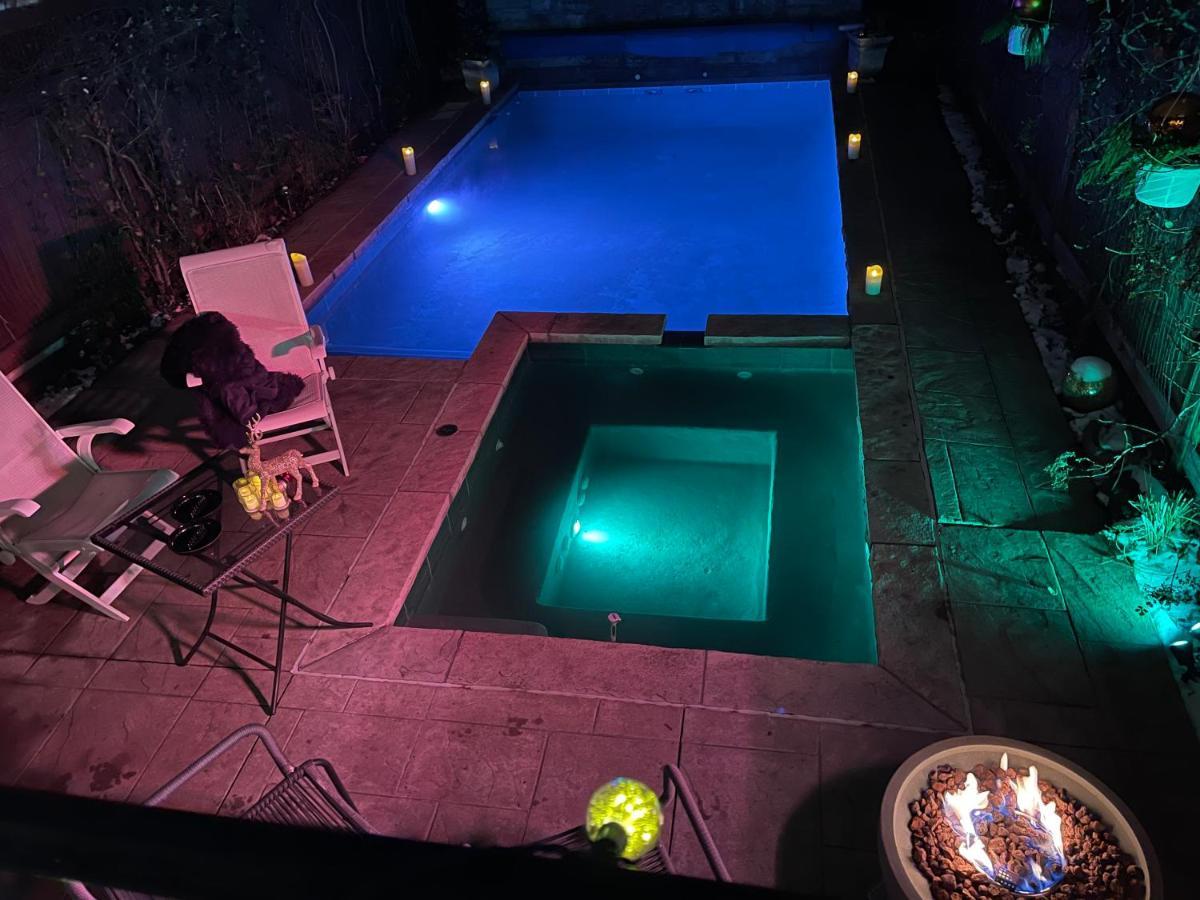 Superb Beach Home:Heated Pool-Hot Tub Open 365Days Toronto Exteriör bild